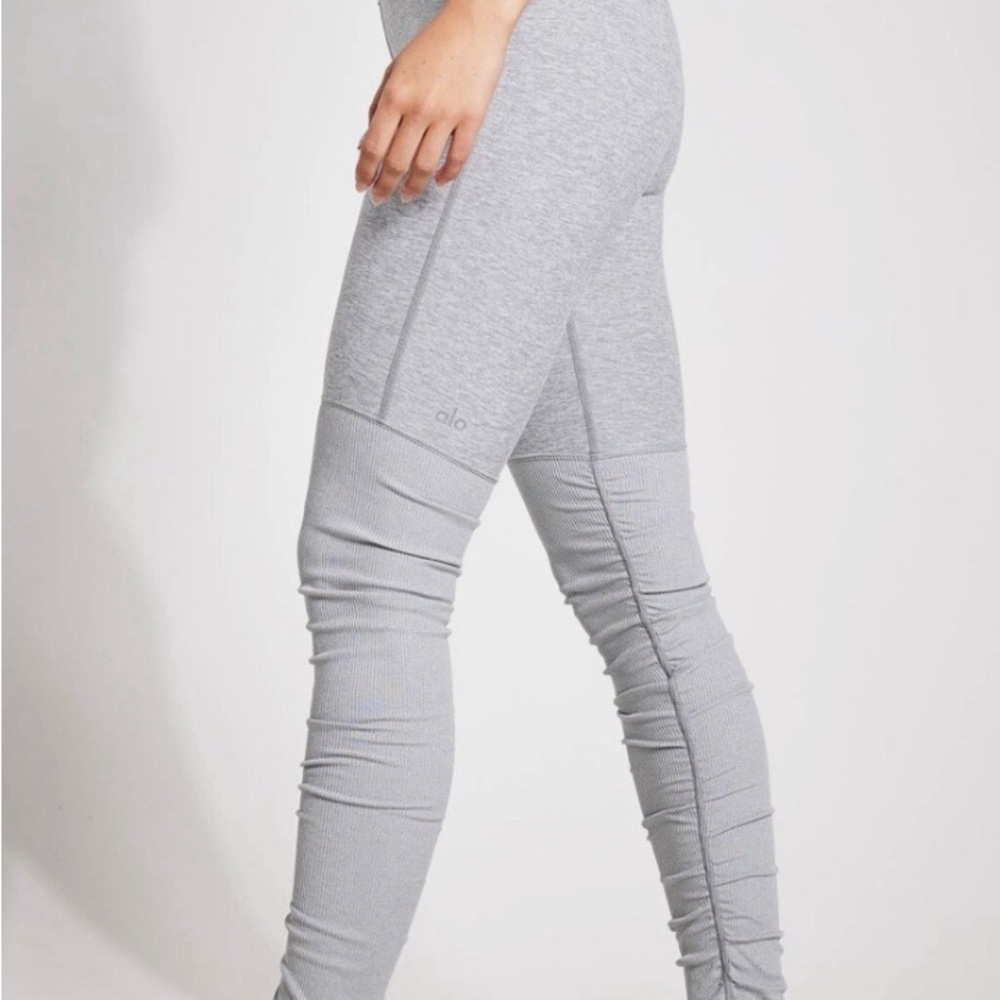 ALO Yoga Heather Gray Leggings